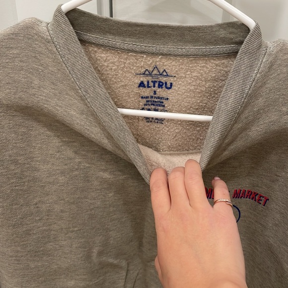 Altru Sweatshirt - Picture 3 of 3